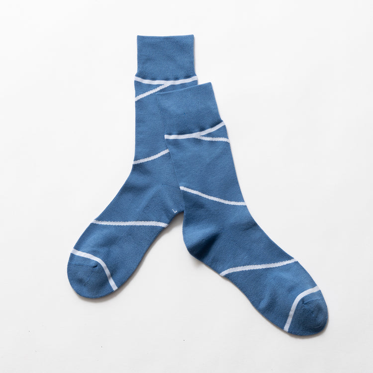 ダークブルー×オフホワイト