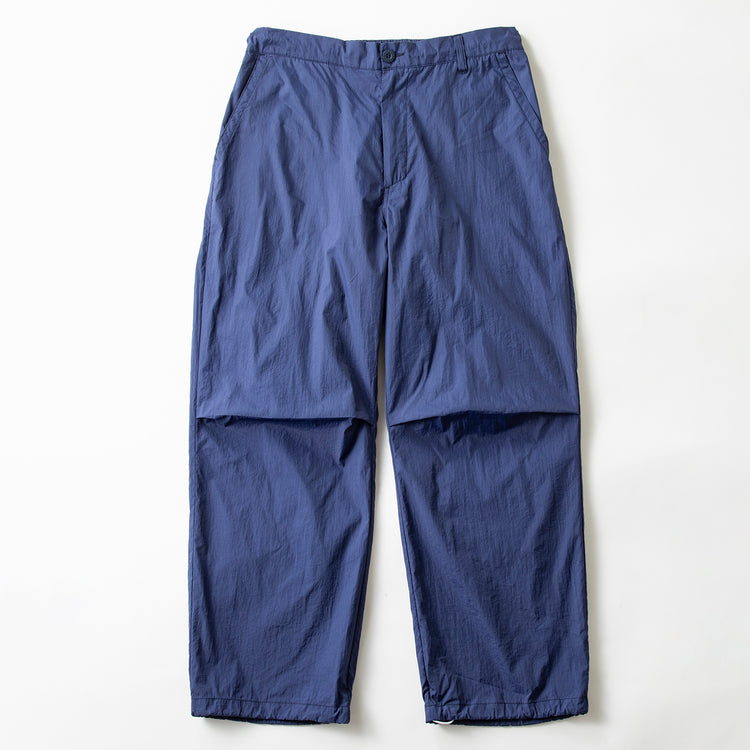 Begin別注 2026福袋 | ビギンベッチュウ 2025フクブクロ　ユニバーサルオーバーオール／ポストマントラックセットアップ（＋おまけの靴下）