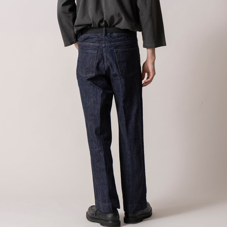 モデル身長180cm