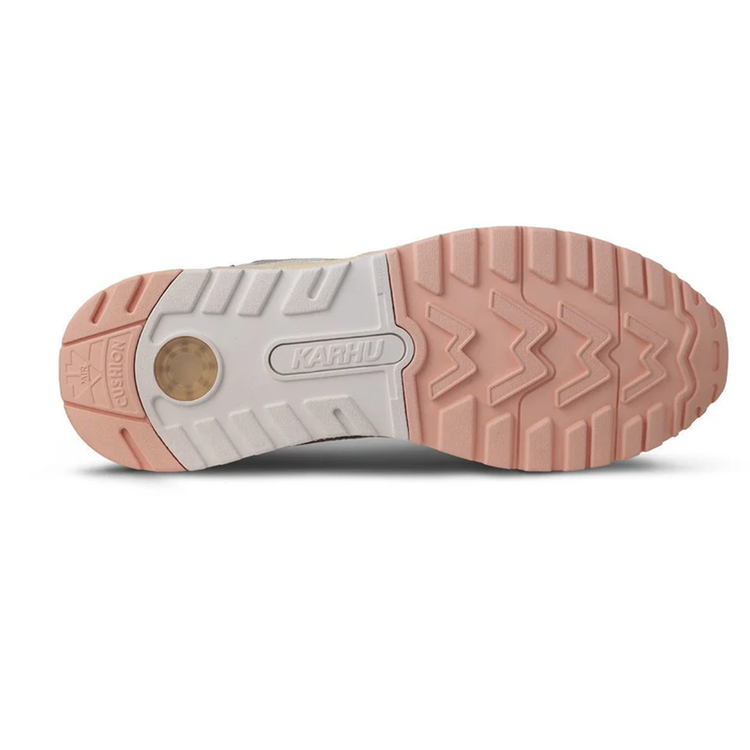 KARHU | カルフ　Legacy 96 SALE