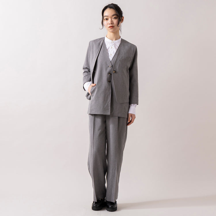 モデル身長165cm,NOMBRE IMPAIRのリヨセルポリ麻 ロングベスト|MANUAL ALPHABETのBROAD BAND COLOR SHIRT|NOMBRE IMPAIRのリヨセルポリ麻 センタープレスパンツ|Jalan Sriwijayaのネイビービットローファー VIBRAMソール,https://market.e-begin.jp/products/rdx_nmi0101u_lala|https://market.e-begin.jp/products/mks_man0870j_lala|https://market.e-begin.jp/products/rdx_nmi0104u_lala|https://market.e-begin.jp/products/gmt_srw1032p_lala