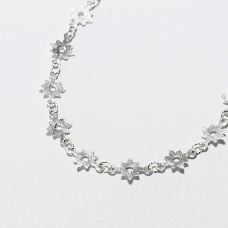 rapiécage | ラピエサージュ　フラワープレートチェーン アジャストネックレス
