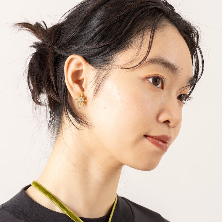 モデル身長165cm,rapiécageのベロアリボンチョーカーネックレス|rapiécageのアンティークスターイヤリング,https://market.e-begin.jp/products/rdx_rpc1017s_lala|https://market.e-begin.jp/products/rdx_rpc1016s_lala