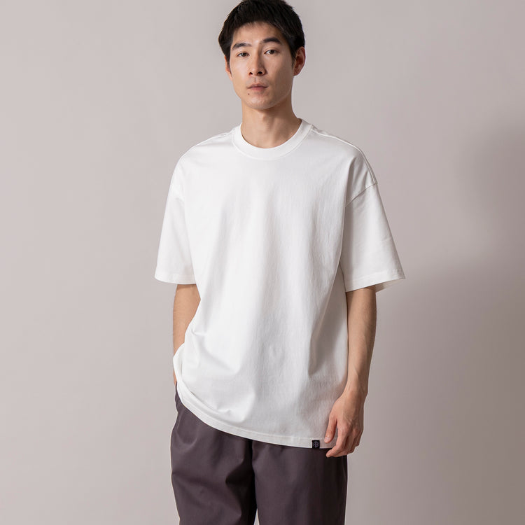 着用サイズ L(モデル身長180cm)