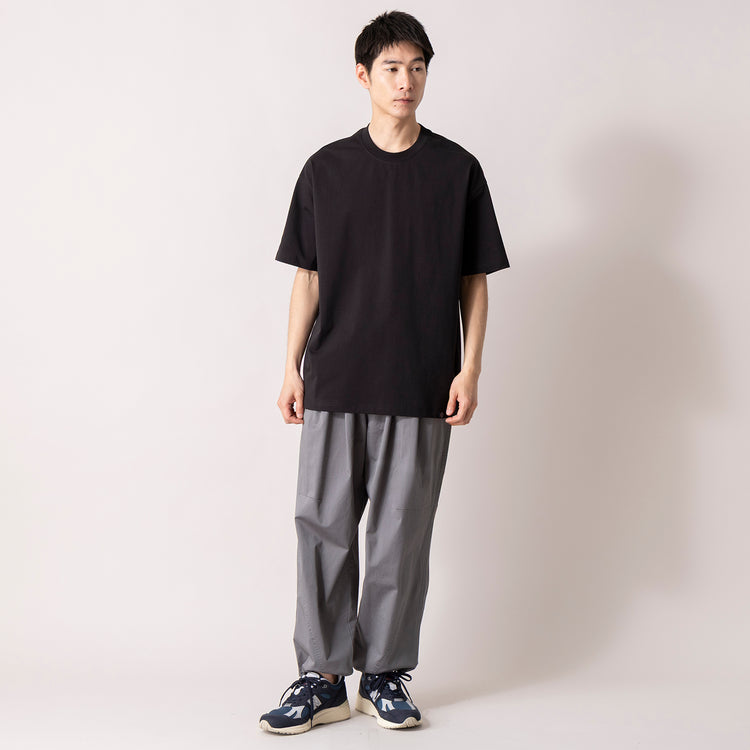着用サイズ L(モデル身長180cm)