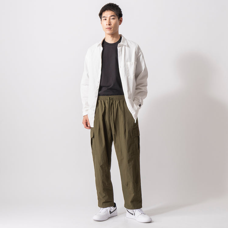 着用サイズ L(モデル身長180cm)