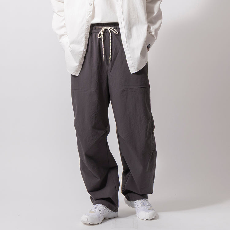 着用サイズ L(モデル身長180cm)