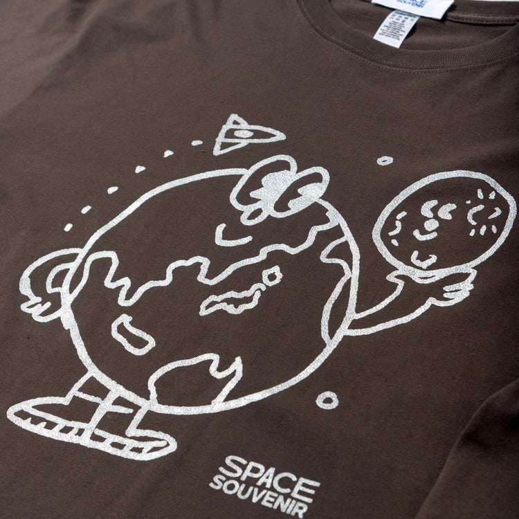 地球くん「友達は月」Long Tee CHARCOAL