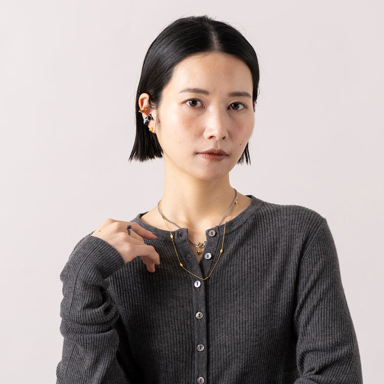 ,NEI/NORのストーン モダンオープンリング|NEI/NORのジオメトリック アクリル×ステンレス イヤカフセット|BaqlessのAmity Polyhedron|NEI/NORのエレガントバイカラーボールチャーム ネックレス|NEI/NORの大人の華奢見せダイヤモチーフネックレス,https://market.e-begin.jp/products/ris_ner1300s_lala|https://market.e-begin.jp/products/ris_ner1299s_lala|https://market.e-begin.jp/products/kim_baq1291s_lala|https://market.e-begin.jp/products/ris_ner1301s_lala|https://market.e-begin.jp/products/ris_ner1302s_lala