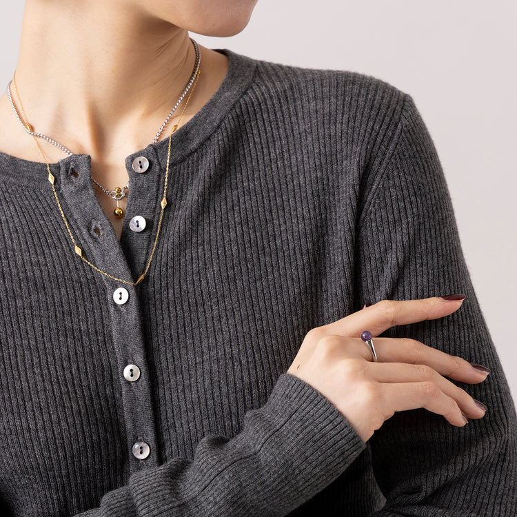 ,NEI/NORのストーン モダンオープンリング|NEI/NORのジオメトリック アクリル×ステンレス イヤカフセット|BaqlessのAmity Polyhedron|NEI/NORのエレガントバイカラーボールチャーム ネックレス|NEI/NORの大人の華奢見せダイヤモチーフネックレス,https://market.e-begin.jp/products/ris_ner1300s_lala|https://market.e-begin.jp/products/ris_ner1299s_lala|https://market.e-begin.jp/products/kim_baq1291s_lala|https://market.e-begin.jp/products/ris_ner1301s_lala|https://market.e-begin.jp/products/ris_ner1302s_lala