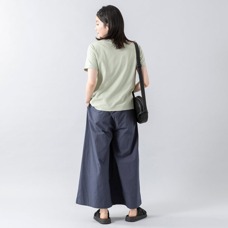 身長160cm,corailのギャザーフレアパンツ|Creedのガーメント サークルショルダー|MALIBU SANDALSのZUMA LX RECYCLED|SunKuのバンダナ,|https://market.e-begin.jp/products/etr_cor0422s_lala|https://market.e-begin.jp/products/ino_cre0401s_lala|https://market.e-begin.jp/products/sed_mls0443s_lala|https://market.e-begin.jp/products/suk_suk0497g_lala