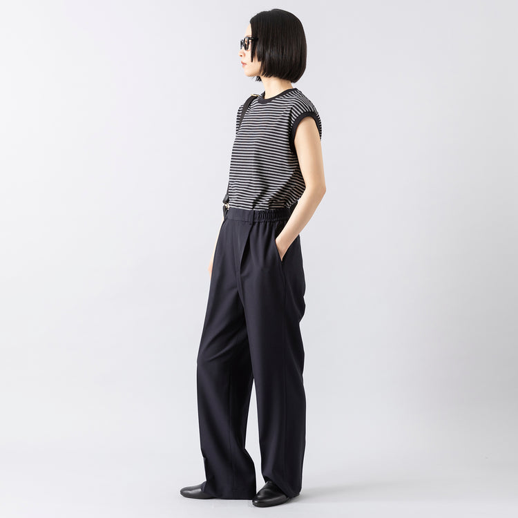 モデル身長165cm,LE MELANGEのストレッチツイルスラックス|FilerのA4も入るエバーグリーンサックショルダー|facciamoのMeringa（メリンガ）,https://market.e-begin.jp/products/inf_lem0332s_lala|https://market.e-begin.jp/products/mjl_flr0370n_lala|https://market.e-begin.jp/products/are_fac0636k_lala