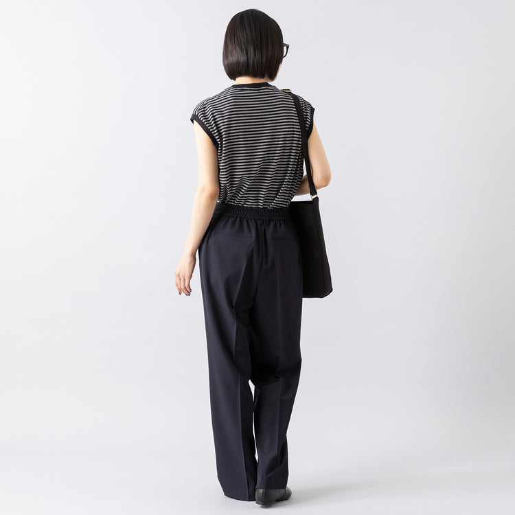 モデル身長165cm,LE MELANGEのストレッチツイルスラックス|FilerのA4も入るエバーグリーンサックショルダー|facciamoのMeringa（メリンガ）,https://market.e-begin.jp/products/inf_lem0332s_lala|https://market.e-begin.jp/products/mjl_flr0370n_lala|https://market.e-begin.jp/products/are_fac0636k_lala