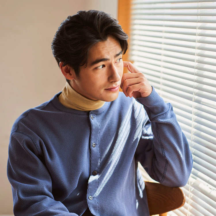 着用サイズL (モデル身長182cm)