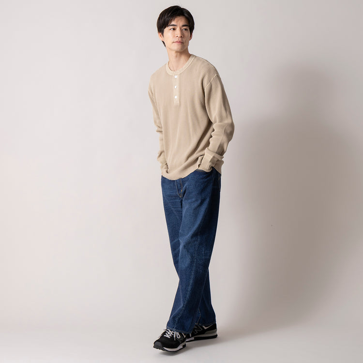 着用サイズL (モデル身長180cm)