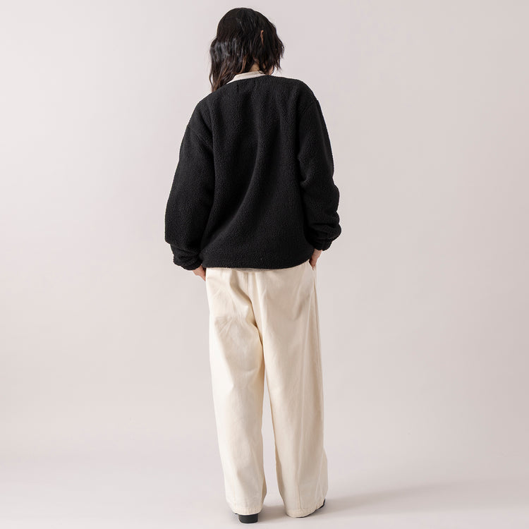 モデル身長165cm,RNA-Nのアームウォーマー付きシルキーニットプルオーバー|RNA-Nのコットンウールクラシックバレルパンツ|YARMO THE UNIFORMのRAIN BOOT,https://market.e-begin.jp/products/tky_rnn1429s_lala|https://market.e-begin.jp/products/tky_rnn1433s_lala|https://market.e-begin.jp/products/gra_ytu1443s_lala