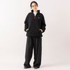 モデル身長165cm,UNIVERSAL OVERALLの2TUCK WIDE STRAIGHT PANTS,https://market.e-begin.jp/products/dre_uni1061s_lala