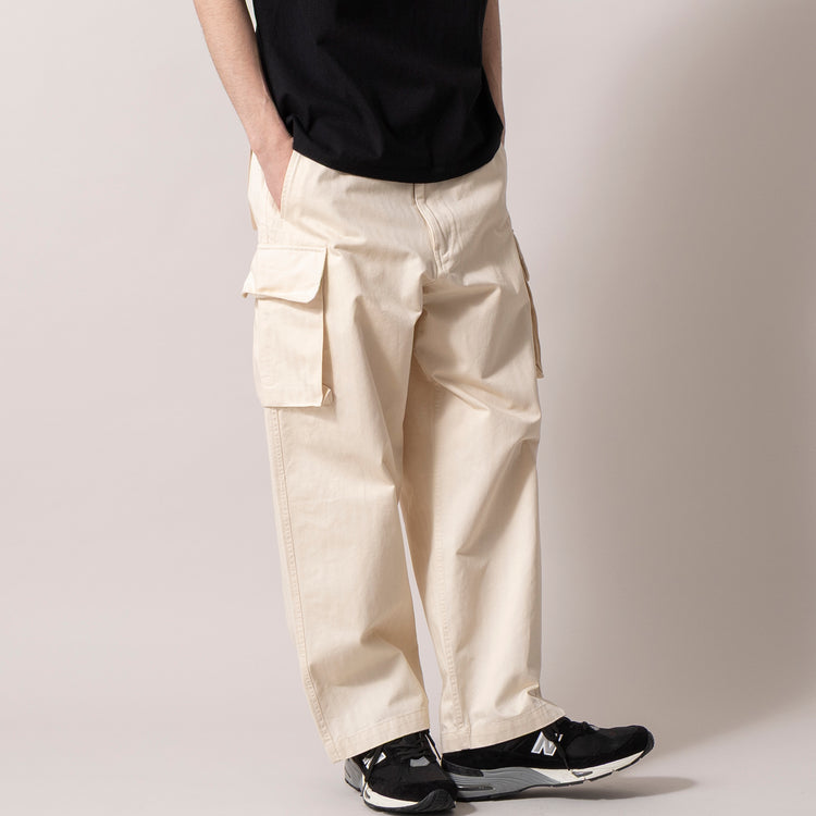 着用サイズ L(身長180cm)