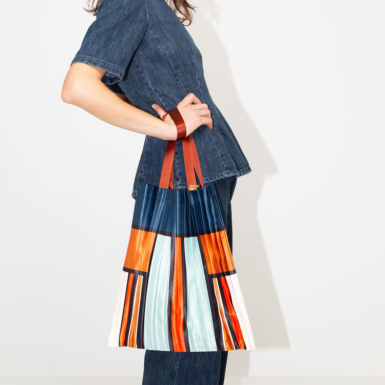 MULTITUDES | マルチチューズ　PLEATED TOTE BAG