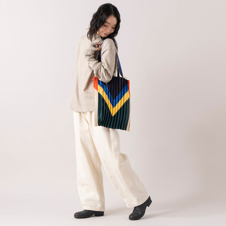 MULTITUDES | マルチチューズ　PLEATED TOTE BAG