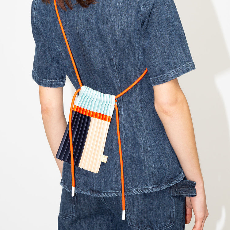 MULTITUDES | マルチチューズ　PLEATED MINI BAG
