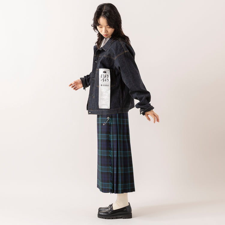 モデル身長165cm,80/40 BY SKEVEの40inch SELVEDGE DENIM JK（INDIGO）|ARMY TWILL SANFORIZEDのBackJersey LS Tee Powder|Glen Fyneのチェックプリーツラップスカート|meri ja kuuのリブ先丸シルクコットンソックス,https://market.e-begin.jp/products/sta_ske0980s_lala|https://market.e-begin.jp/products/mul_amt1062s_lala|https://market.e-begin.jp/products/imx_glf0082r_lala|https://market.e-begin.jp/products/hpn_mjk1012s_lala