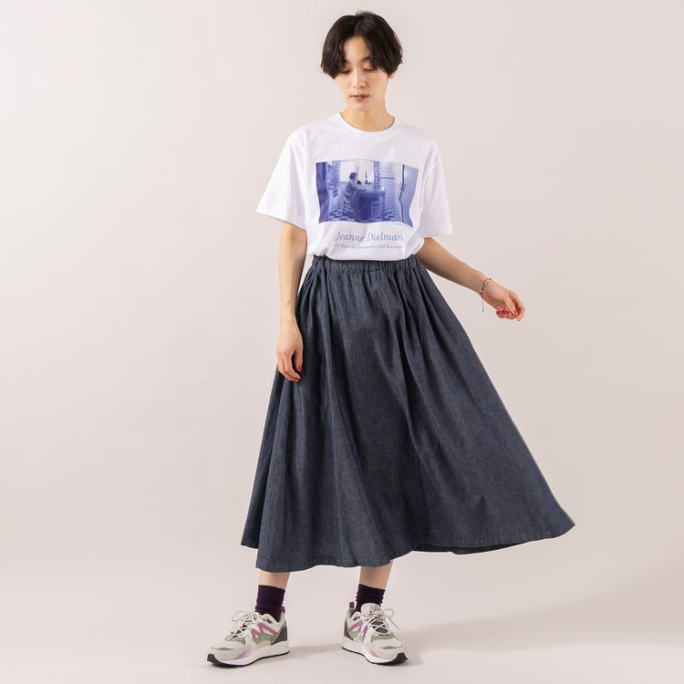 モデル身長 163cm,BOYNA×CHANTAL AKERMANのジャンヌ・ディエルマン ブリュッセル1080、コメルス河畔通り23番地 映画Tシャツ|KARHUのFusion2.0|rapiécageのフラワープレートコードブレス,https://market.e-begin.jp/products/byn_bnc1258q_lala|https://market.e-begin.jp/products/sed_kar0466p_lala|https://market.e-begin.jp/products/rdx_rpc0311u_lala