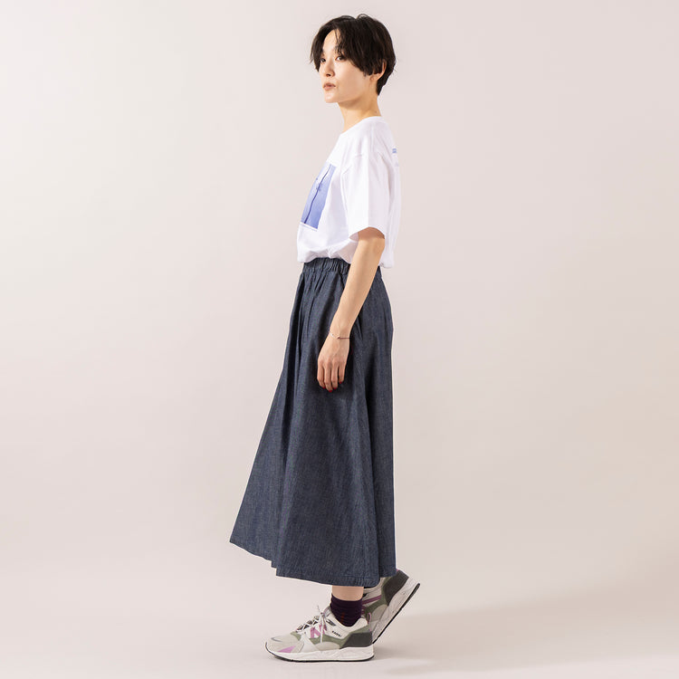 モデル身長 163cm,BOYNA×CHANTAL AKERMANのジャンヌ・ディエルマン ブリュッセル1080、コメルス河畔通り23番地 映画Tシャツ|KARHUのFusion2.0|rapiécageのフラワープレートコードブレス,https://market.e-begin.jp/products/byn_bnc1258q_lala|https://market.e-begin.jp/products/sed_kar0466p_lala|https://market.e-begin.jp/products/rdx_rpc0311u_lala