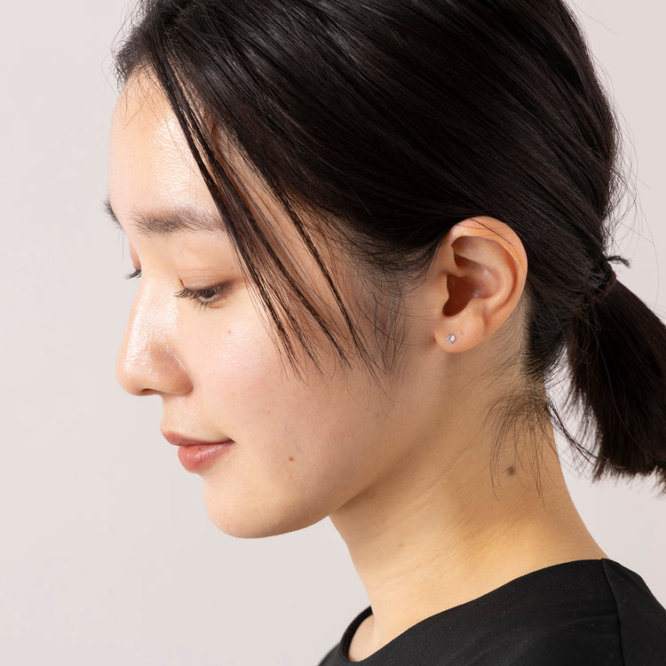 Taaii | ターイ　SILVE925 CZ ミニピアス