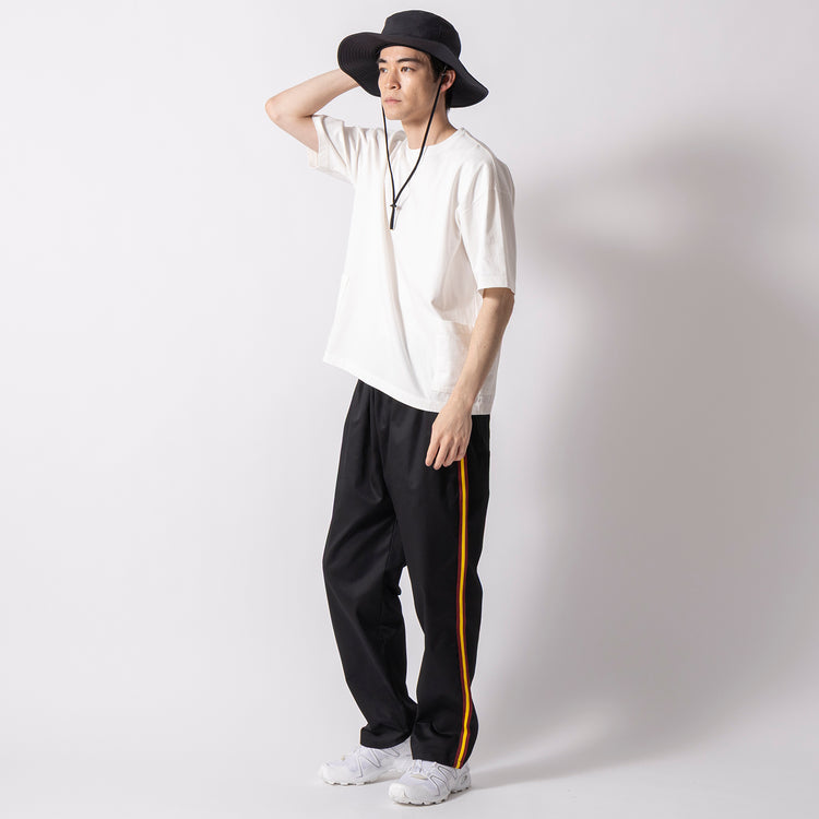 着用サイズ L(モデル身長181cm)