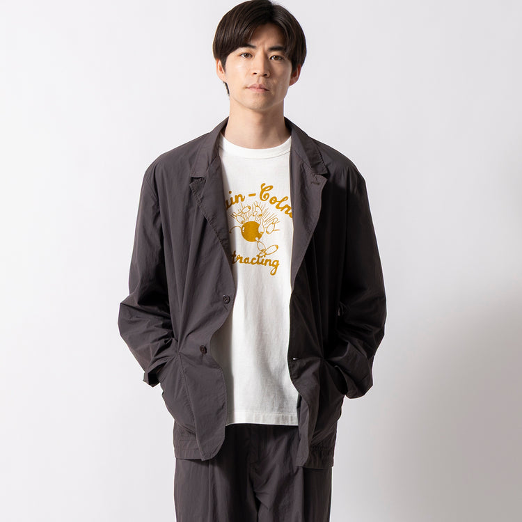 着用サイズ M(モデル身長181cm)