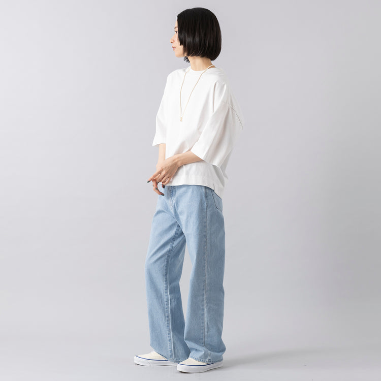 モデル身長165cm,JOHNBULLのデニムワイドジーンズ|OMCCのRound Shoulder|rapiécageの3wayビーズネックレス＆グラスホルダー,https://market.e-begin.jp/products/jbu_jbu0060p_lala|https://market.e-begin.jp/products/ser_omc0622s_lala|https://market.e-begin.jp/products/rdx_rpc0763s_lala