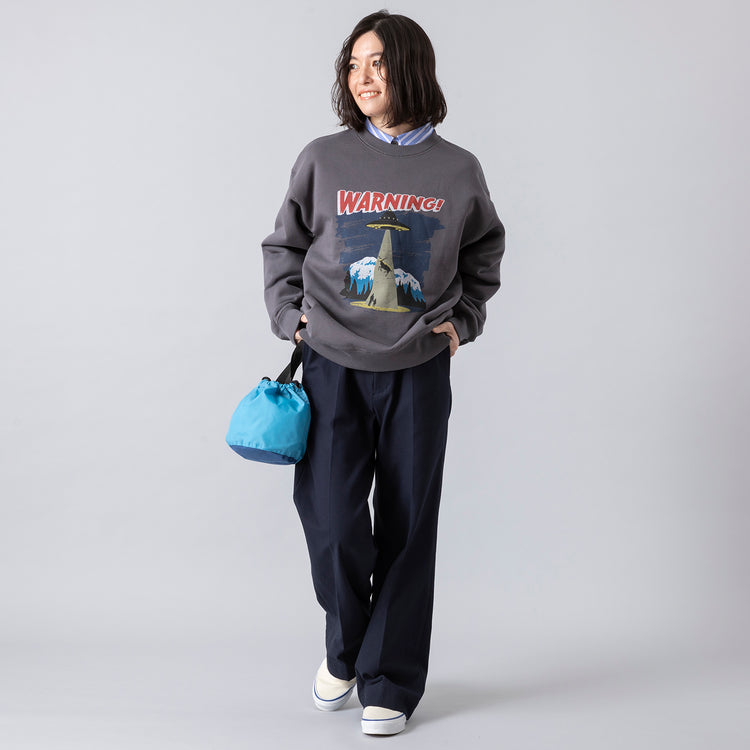 着用サイズ2 (モデル身長 160cm),BARNS OUTFITTERSのATHLETIC CREW SWEAT|TUTIE.のカラーストライプデザインスリーブブラウス|NAPRONのRETRO OUTDOOR PATIENTS BAG -S-,https://market.e-begin.jp/products/tka_bof0955r_lala|https://market.e-begin.jp/products/equ_tte0956r_lala|https://market.e-begin.jp/products/ray_npn0014r_lala