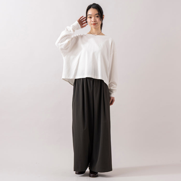 モデル身長165cm,MANONのNYLON 2WAY WIDE PANTS|rapiécageのプチメタルコードチョーカー,https://market.e-begin.jp/products/mks_mnn0096u_lala|https://market.e-begin.jp/products/rdx_rpc0105u_lala