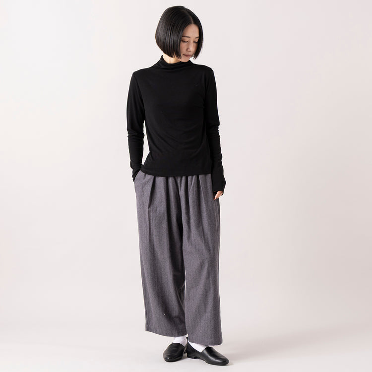 モデル身長165cm,RNA-Nのウールブレンドタートル|TUTIE.の丈の選べるコットンヘリンボンパンツ|facciamoのMeringa（メリンガ）,https://market.e-begin.jp/products/tky_rnn1268s_lala|https://market.e-begin.jp/products/equ_tte1271s_lala|https://market.e-begin.jp/products/are_fac0636k_lala