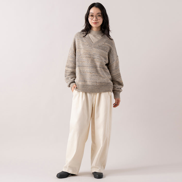 モデル身長165cm,RNA-Nのアームウォーマー付きシルキーニットプルオーバー|RNA-Nのコットンウールクラシックバレルパンツ|YARMO THE UNIFORMのRAIN BOOT,https://market.e-begin.jp/products/tky_rnn1429s_lala|https://market.e-begin.jp/products/tky_rnn1433s_lala|https://market.e-begin.jp/products/gra_ytu1443s_lala