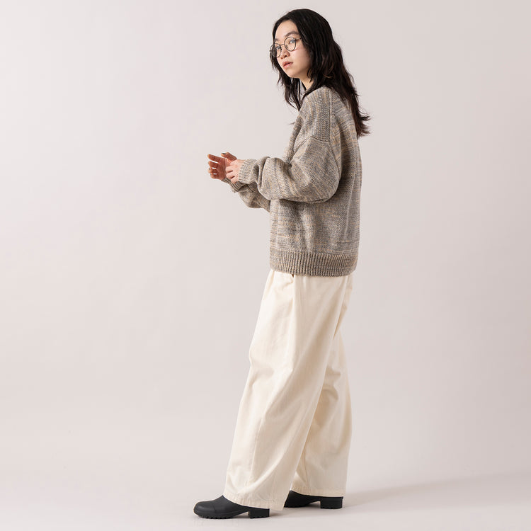 モデル身長165cm,RNA-Nのアームウォーマー付きシルキーニットプルオーバー|RNA-Nのコットンウールクラシックバレルパンツ|YARMO THE UNIFORMのRAIN BOOT,https://market.e-begin.jp/products/tky_rnn1429s_lala|https://market.e-begin.jp/products/tky_rnn1433s_lala|https://market.e-begin.jp/products/gra_ytu1443s_lala