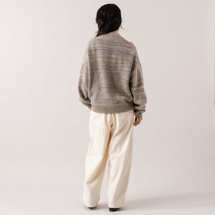 モデル身長165cm,RNA-Nのアームウォーマー付きシルキーニットプルオーバー|RNA-Nのコットンウールクラシックバレルパンツ|YARMO THE UNIFORMのRAIN BOOT,https://market.e-begin.jp/products/tky_rnn1429s_lala|https://market.e-begin.jp/products/tky_rnn1433s_lala|https://market.e-begin.jp/products/gra_ytu1443s_lala