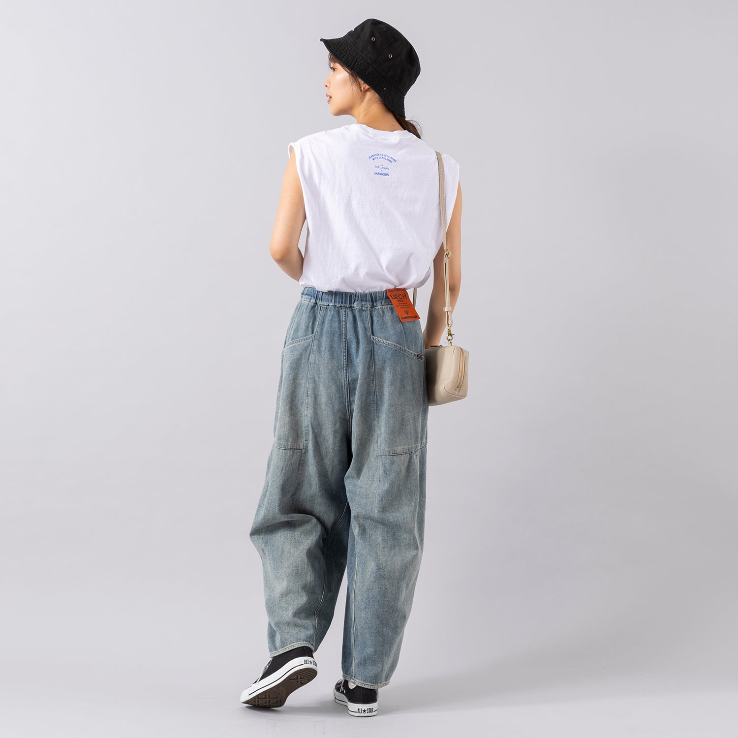 URCH RNA ヴィンテージライクフーディ Norse Projects Ivan Oxford Monogram in White Curated at Jake and Jones