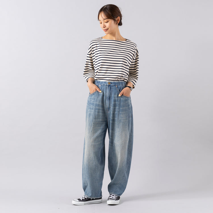 モデル身長165cm,MANONのBOAT NECK BORDER TEE|DiuのAlerce|MATOWのTsuki 朧月 -おぼろづき- / スクエア シルバー レザー ノワール,https://market.e-begin.jp/products/mks_mnn0855s_lala|https://market.e-begin.jp/products/cil_diu0801s_lala|https://market.e-begin.jp/products/bey_mtw0358s_lala