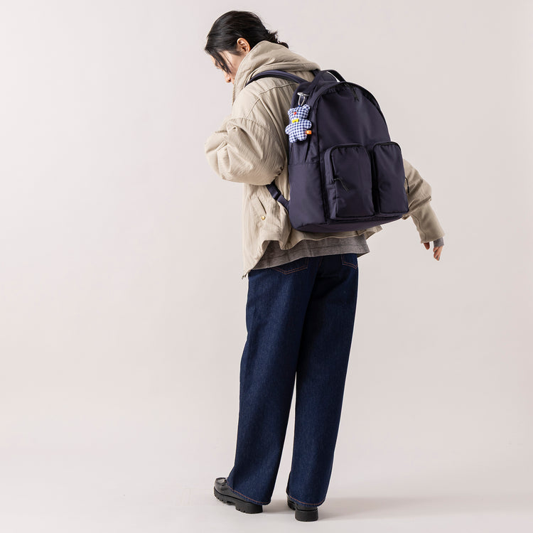 モデル身長165cm,corailのレーヨンナイロン中綿袖リブフード風ブルゾン|RNA-Nのアームウォーマー付きシルキーニットプルオーバー|NEEDBY heritageのLUNA,https://market.e-begin.jp/products/etr_cor1412s_lala|https://market.e-begin.jp/products/tky_rnn1429s_lala|https://market.e-begin.jp/products/gsr_ndh0873s_lala