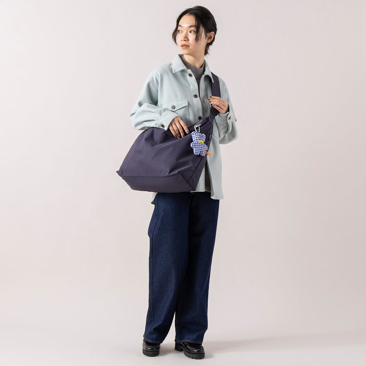 モデル身長165cm,LE MELANGEのオーバーサイズCPOジャケット|RNA-Nのアームウォーマー付きシルキーニットプルオーバー|NEEDBY heritageのLUNA,https://market.e-begin.jp/products/inf_lem1276s_lala|https://market.e-begin.jp/products/tky_rnn1429s_lala|https://market.e-begin.jp/products/gsr_ndh0873s_lala