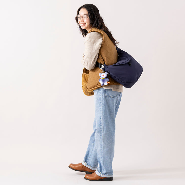 モデル身長165cm,RNA-Nのアームウォーマー付きシルキーニットプルオーバー|Barbourのwomen's quilted fur gilet|caquのモダンクラシック|DiuのViola,https://market.e-begin.jp/products/tky_rnn1429s_lala|https://market.e-begin.jp/products/bbr_bbr0272r_lala|https://market.e-begin.jp/products/tan_caq0085h_lala|https://market.e-begin.jp/products/cil_diu1296s_lala