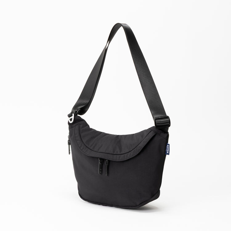 PLUG | プラグ　mojojojo × PLUG × BOYNA ラウンドショルダー(S)