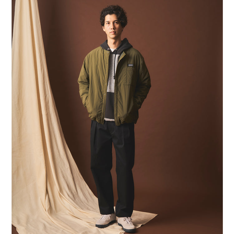 モデル身長185cm (Lサイズ着用)