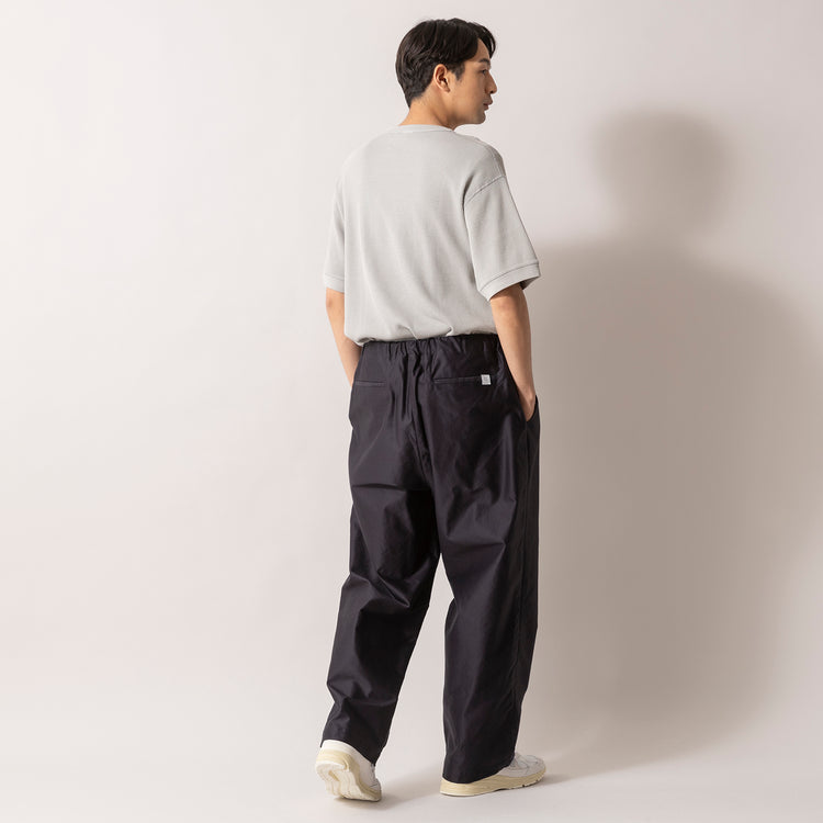 着用サイズL (モデル身長180cm)