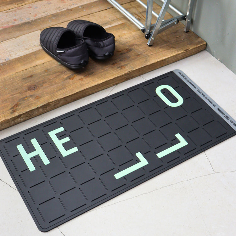 POST GENERAL | ポストジェネラル　RUBBER LUMINOUS DOOR MAT HELLO