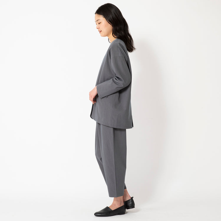 uncinq | アンサンク　Stretch Gabardine No Collar Jacket