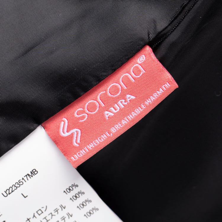 中綿に米国のデュポン社が開発した、“SORONA®”を採用
