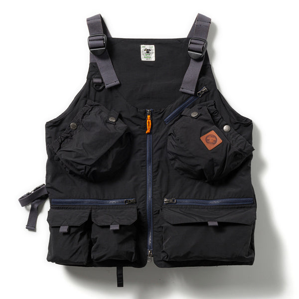 grn outdoor TEBURA VEST ROOT CO - トップス